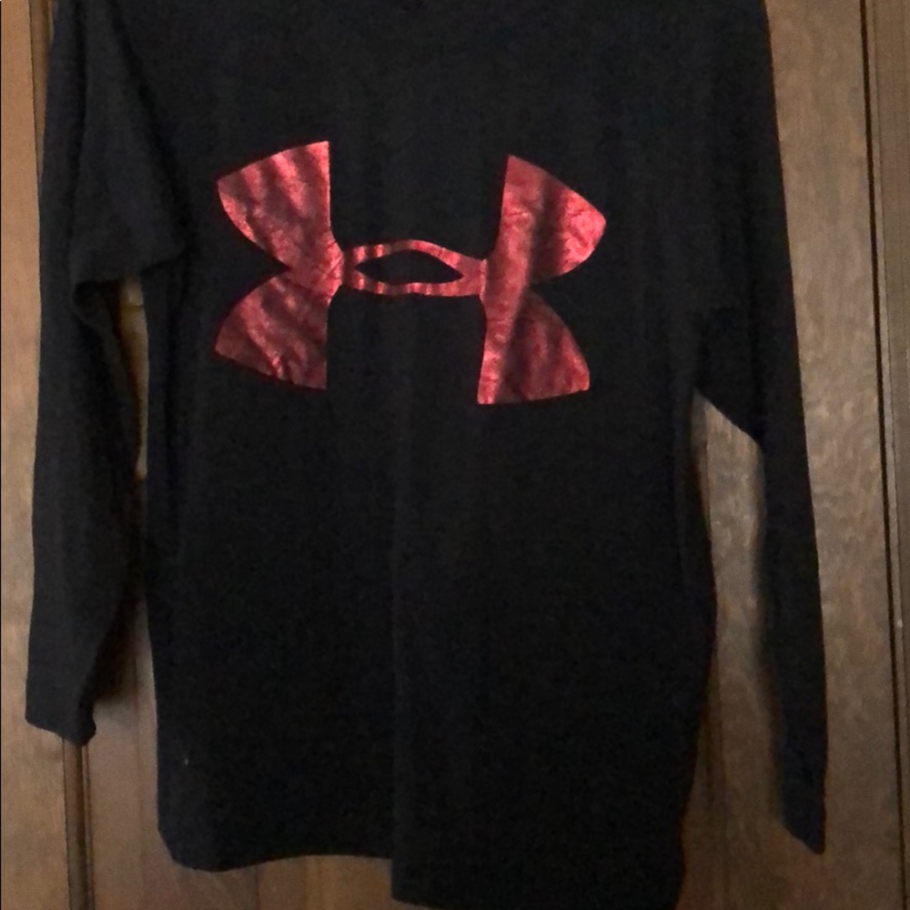 Under armour tee